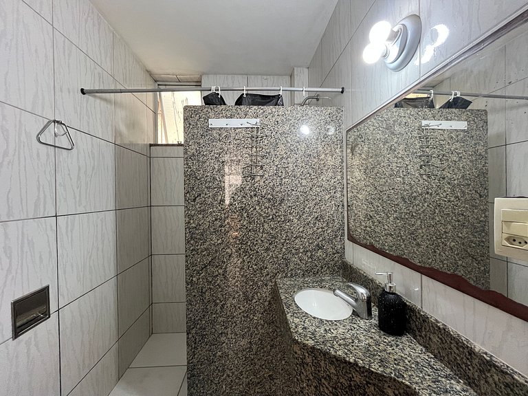 3 Qtos em Copacabana, 450 metros da praia, posto 5