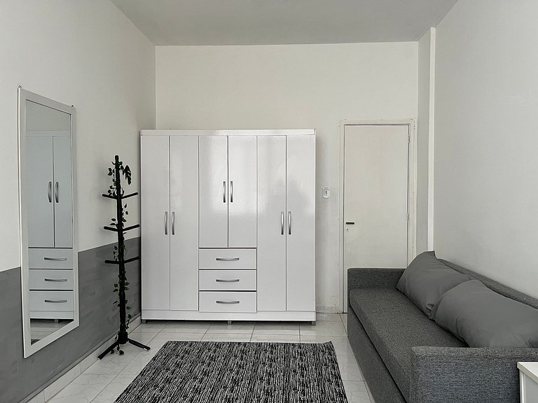 Studio Copacabana a 100 metros da praia, posto 5