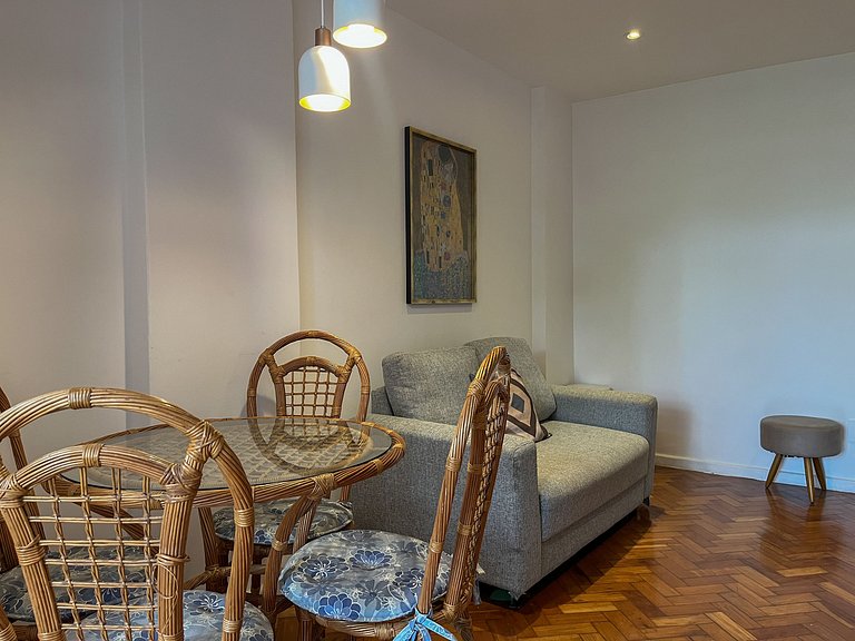 Melhor localização, perto da praia de Copacabana