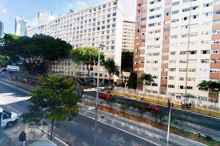 Perto do Hosp. Sírio Libanês | 3 Min da Paulista