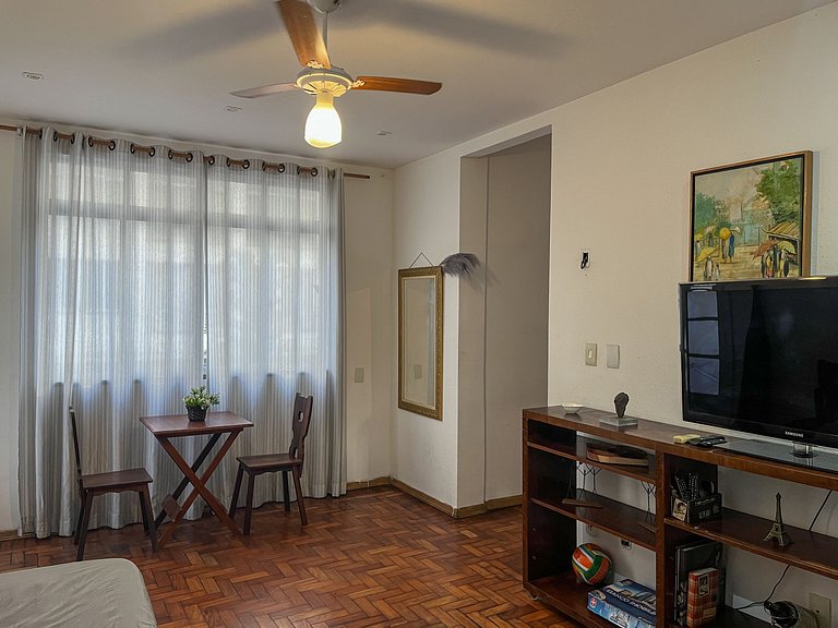 3 Qtos em Copacabana, 450 metros da praia, posto 5
